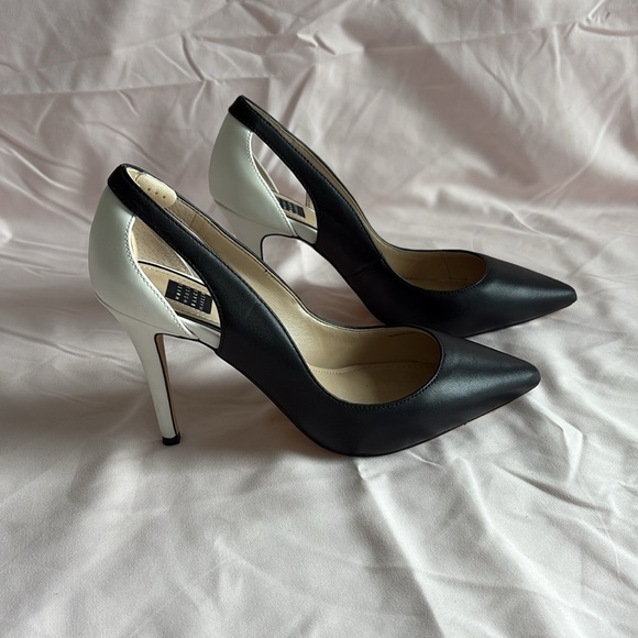White House Black Market Two-Tone Heels - Picture 6 of 12